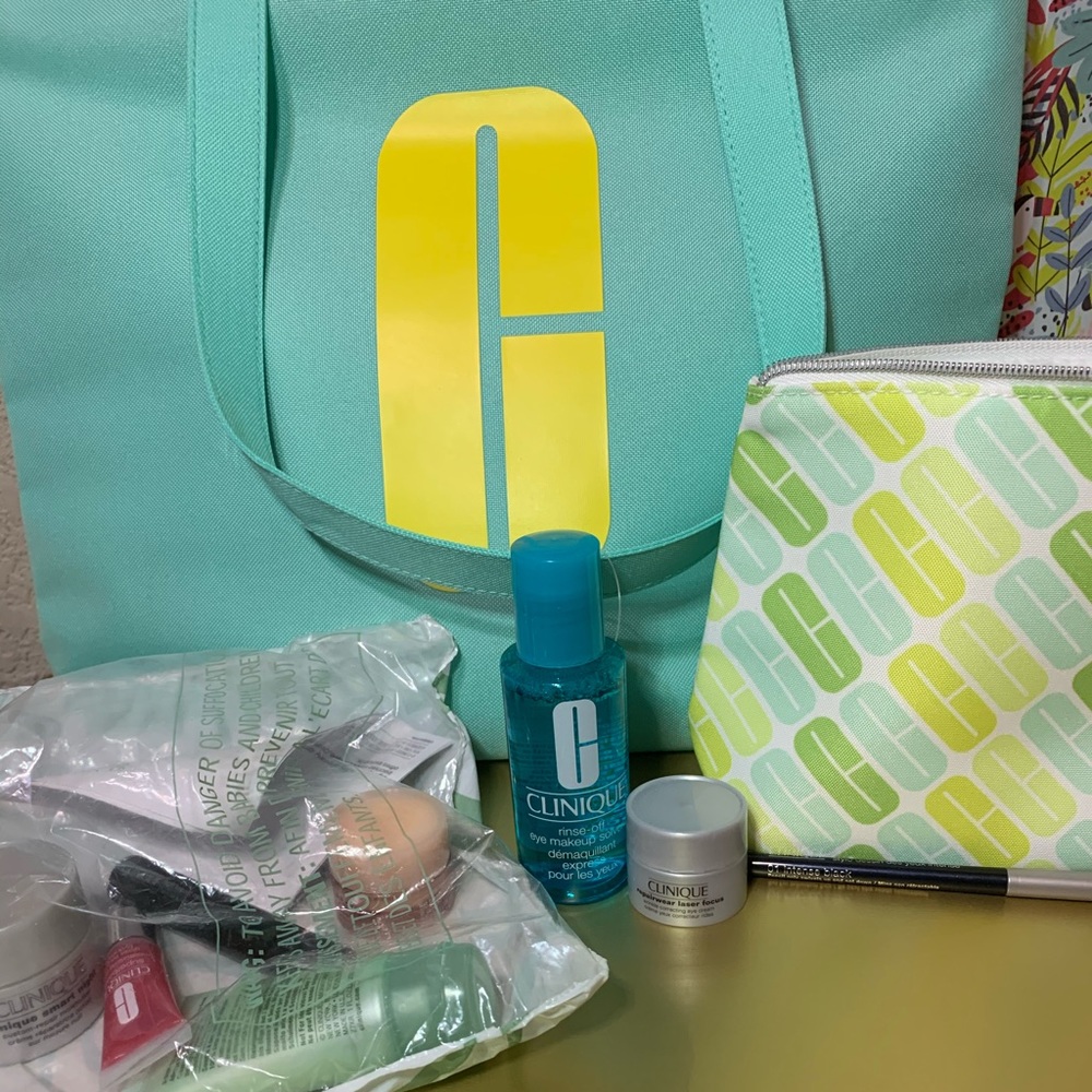 Clinique Summer Tote + Cosmetic bag + make-up (8)